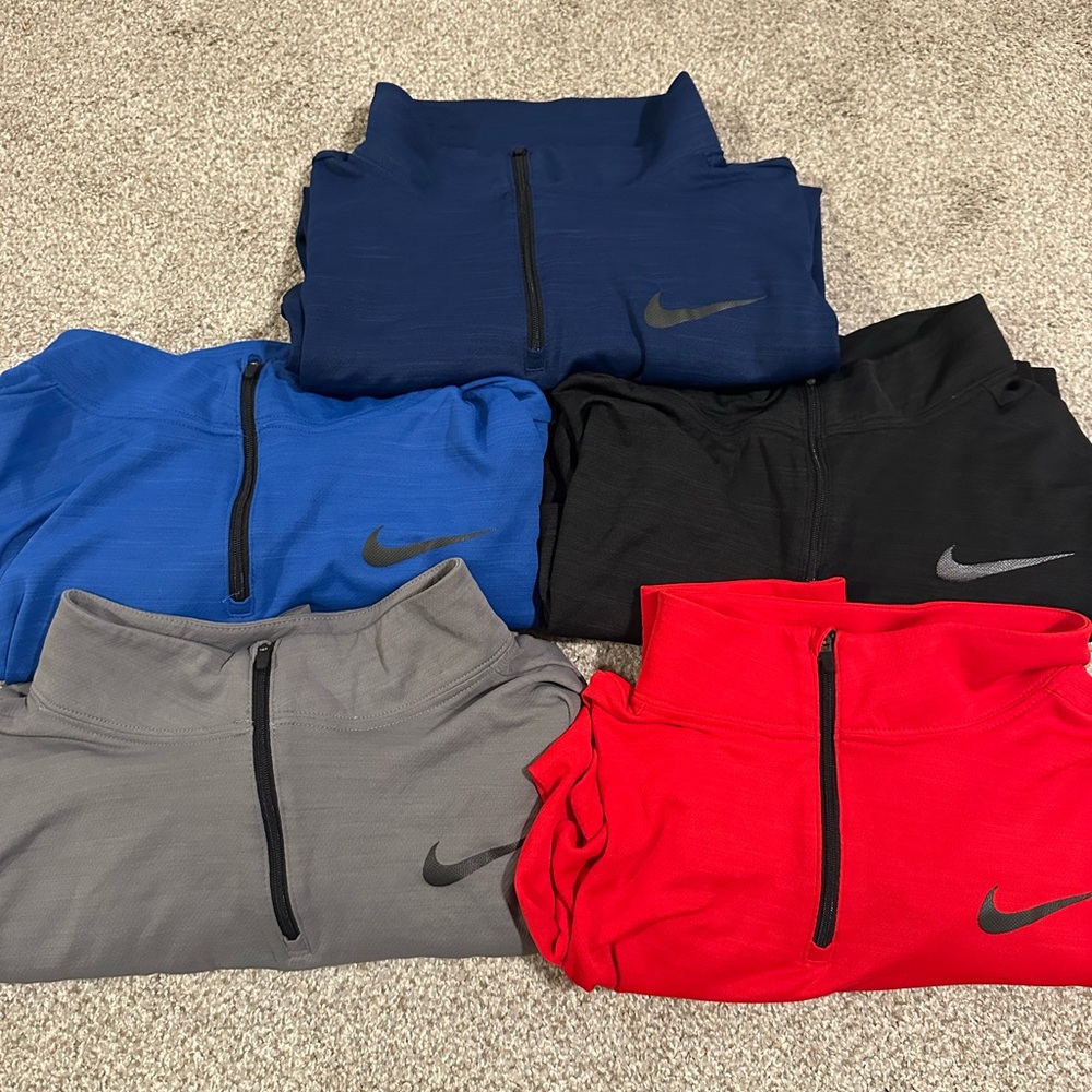 Nike Dri-FIT Standard Fit Pullover - Gray